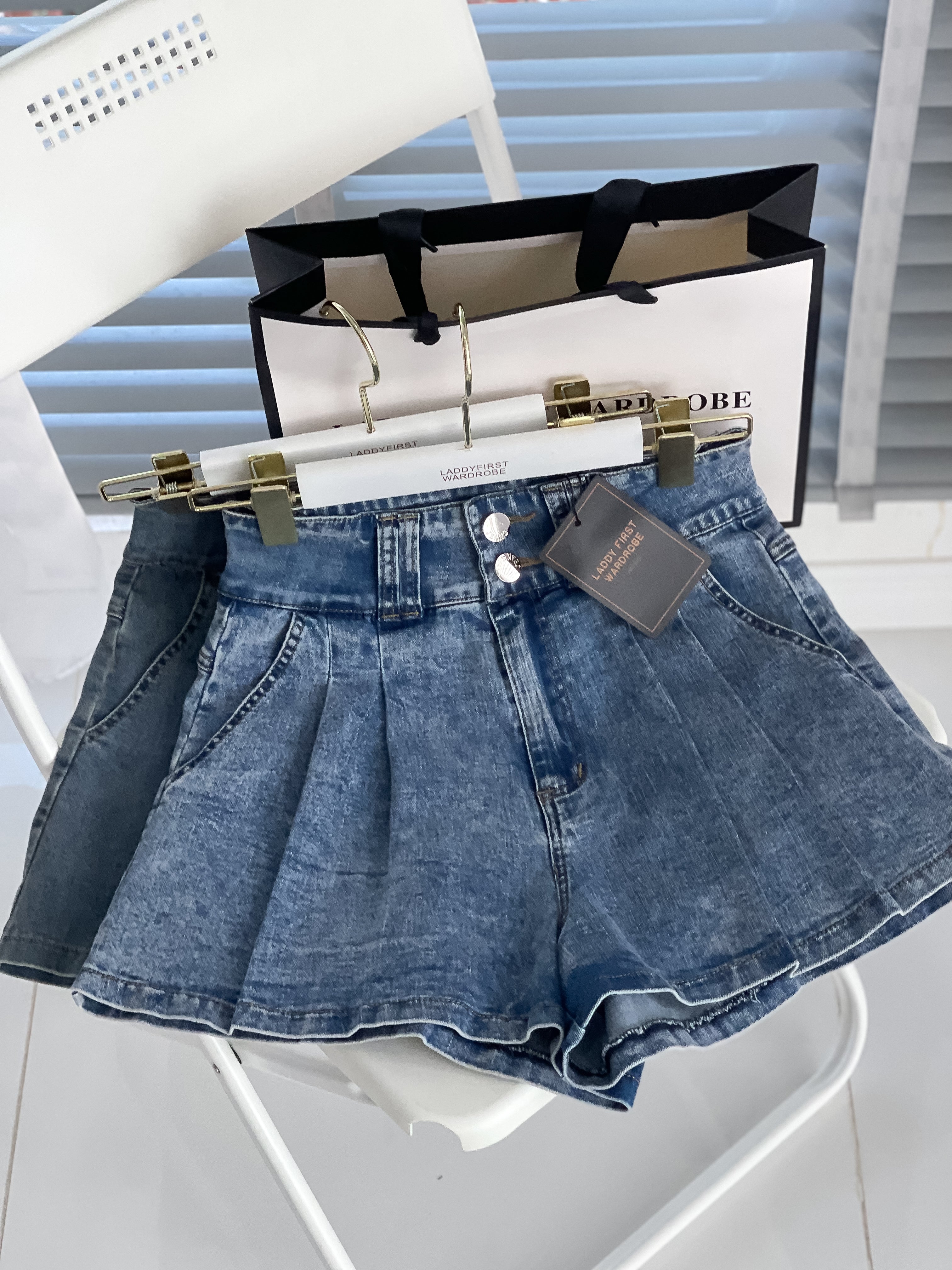 【S3439】【独家小圆饼】高品质COTTON JEANS牛仔弹力百褶设计牛仔高腰百搭短裤，有口袋 ❤️❤️