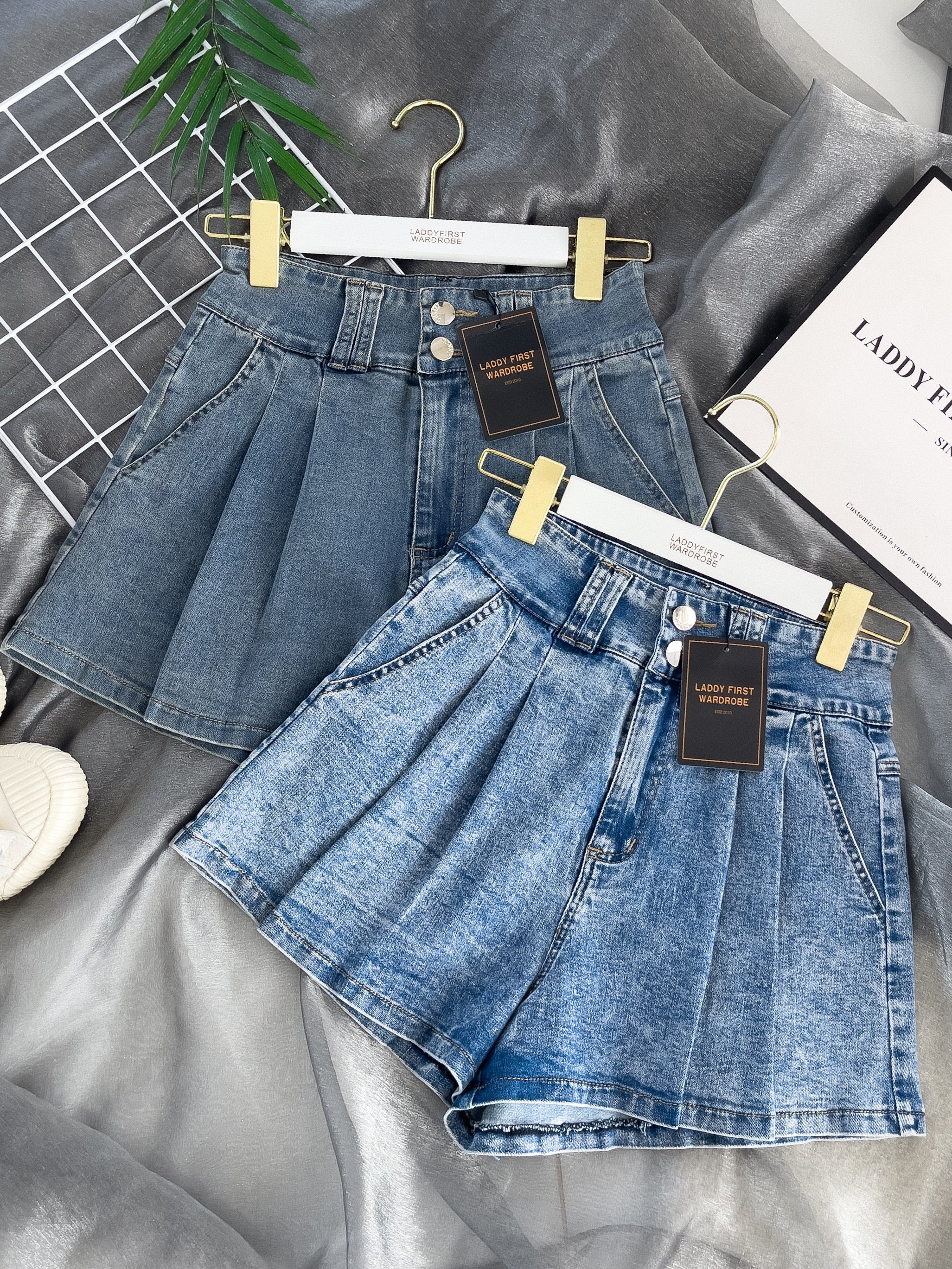 【S3439】【独家小圆饼】高品质COTTON JEANS牛仔弹力百褶设计牛仔高腰百搭短裤，有口袋 ❤️❤️