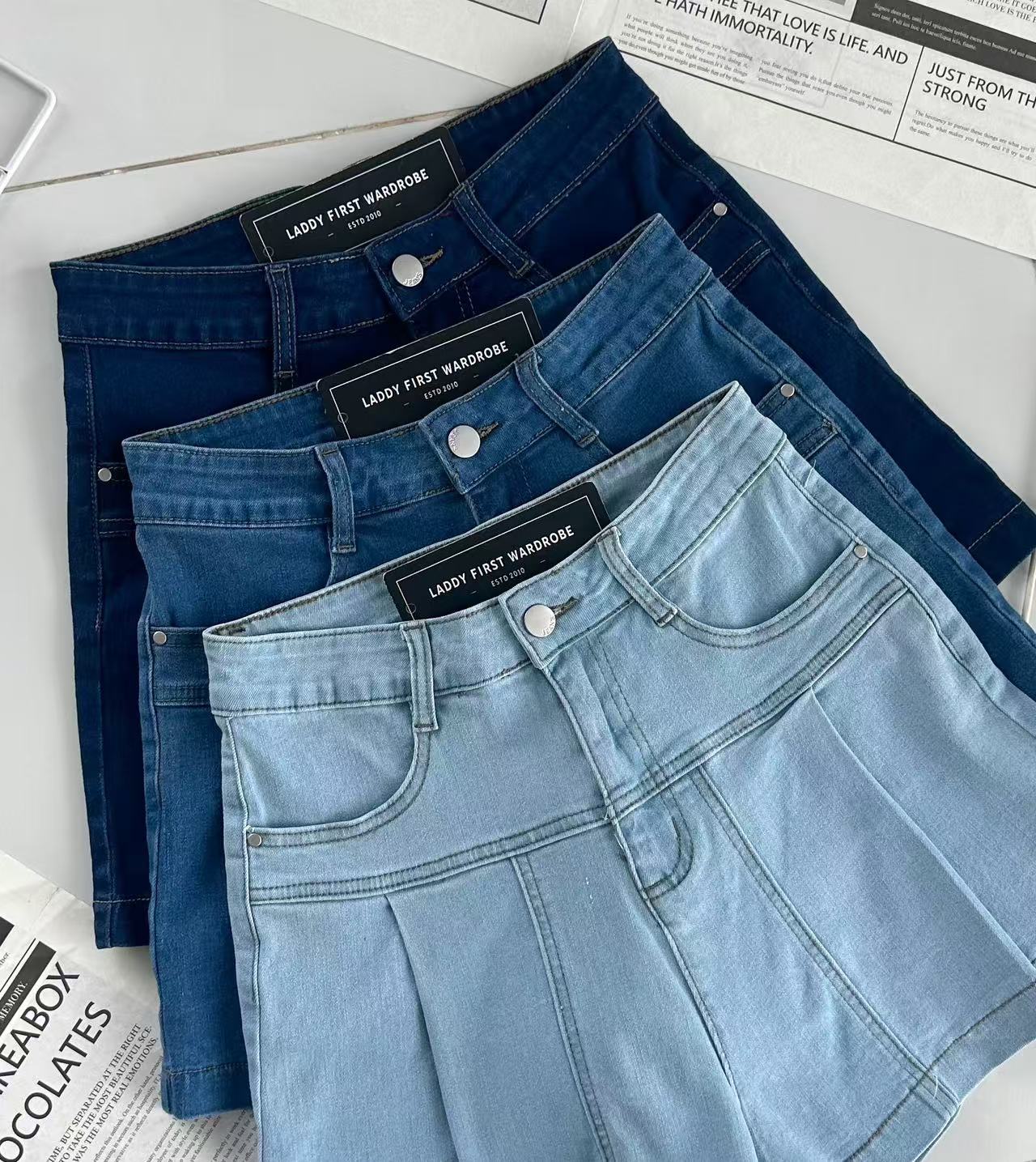 【S4710080】高品质COTTON JEANS牛仔弹力布气质高腰显瘦宽腿牛仔百搭短裤，有口袋 ❤️❤️