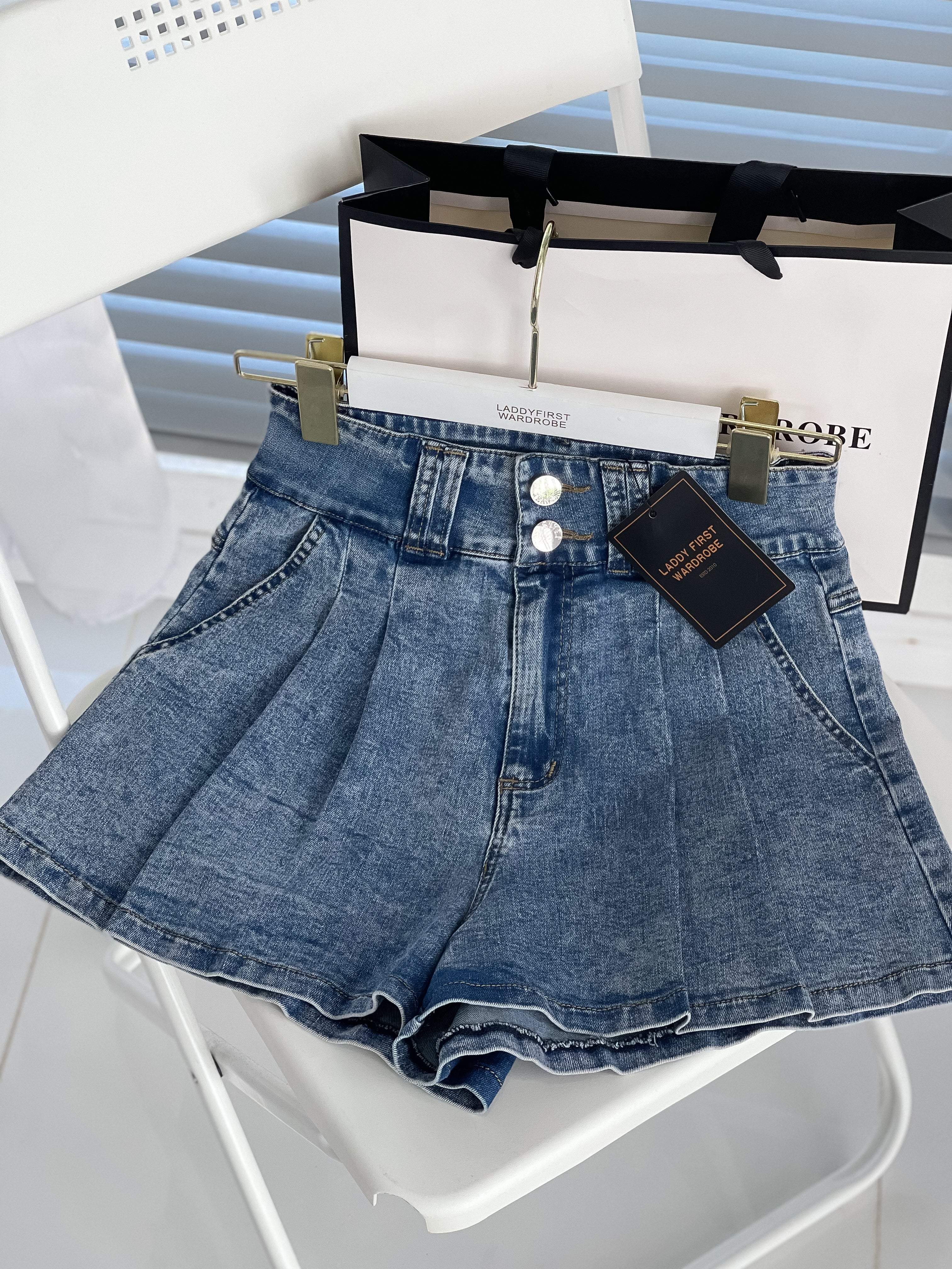 【S3439】【独家小圆饼】高品质COTTON JEANS牛仔弹力百褶设计牛仔高腰百搭短裤，有口袋 ❤️❤️