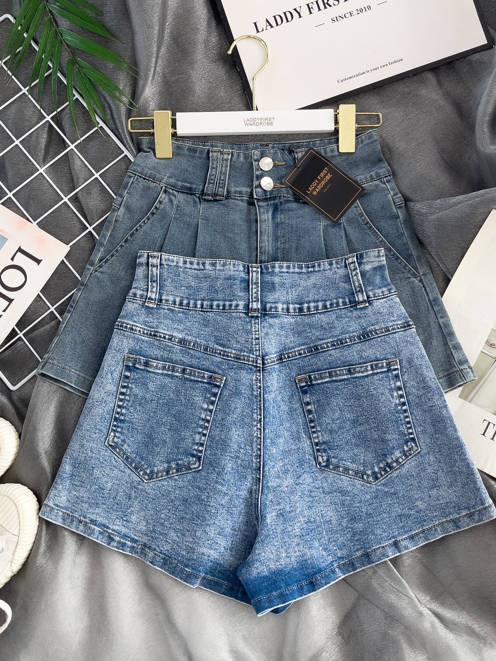 【S3439】【独家小圆饼】高品质COTTON JEANS牛仔弹力百褶设计牛仔高腰百搭短裤，有口袋 ❤️❤️